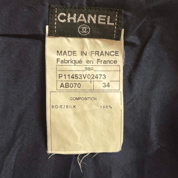 Authentic Navy CHANEL Vintage Trench 34 Intentionally Oversized ToFit Sizes - Picture 5 of 6